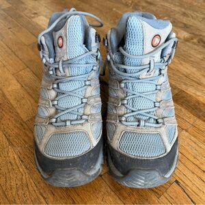 Merrel Women hiking shoes